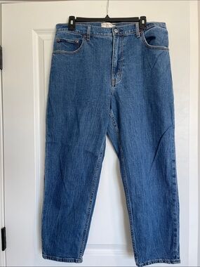 Abercrombie & Fitch The Mom High Rise Jeans